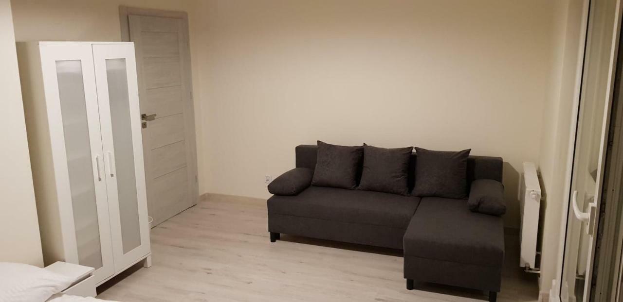 Arena Homestay *